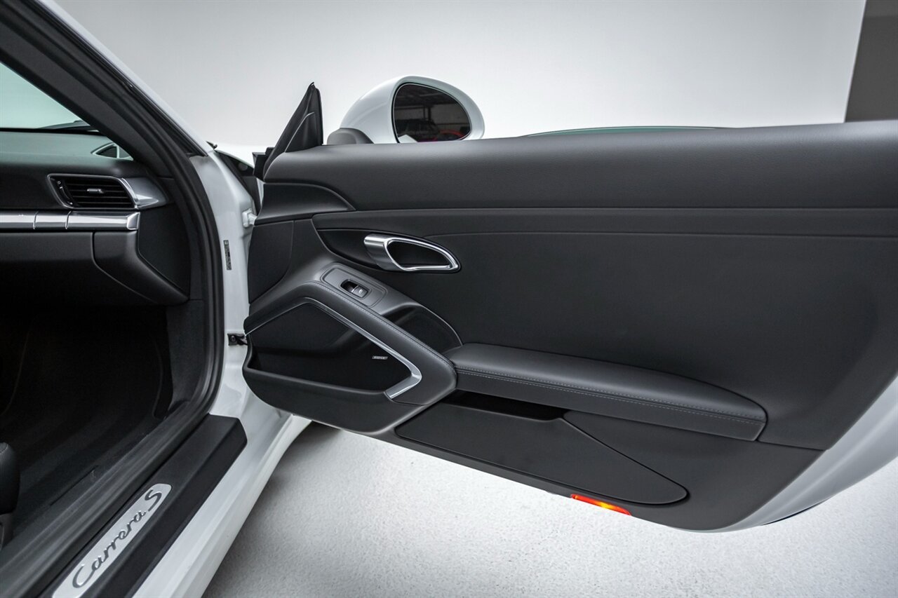 2014 Porsche 911 Carrera S   - Photo 31 - Springfield, MO 65802