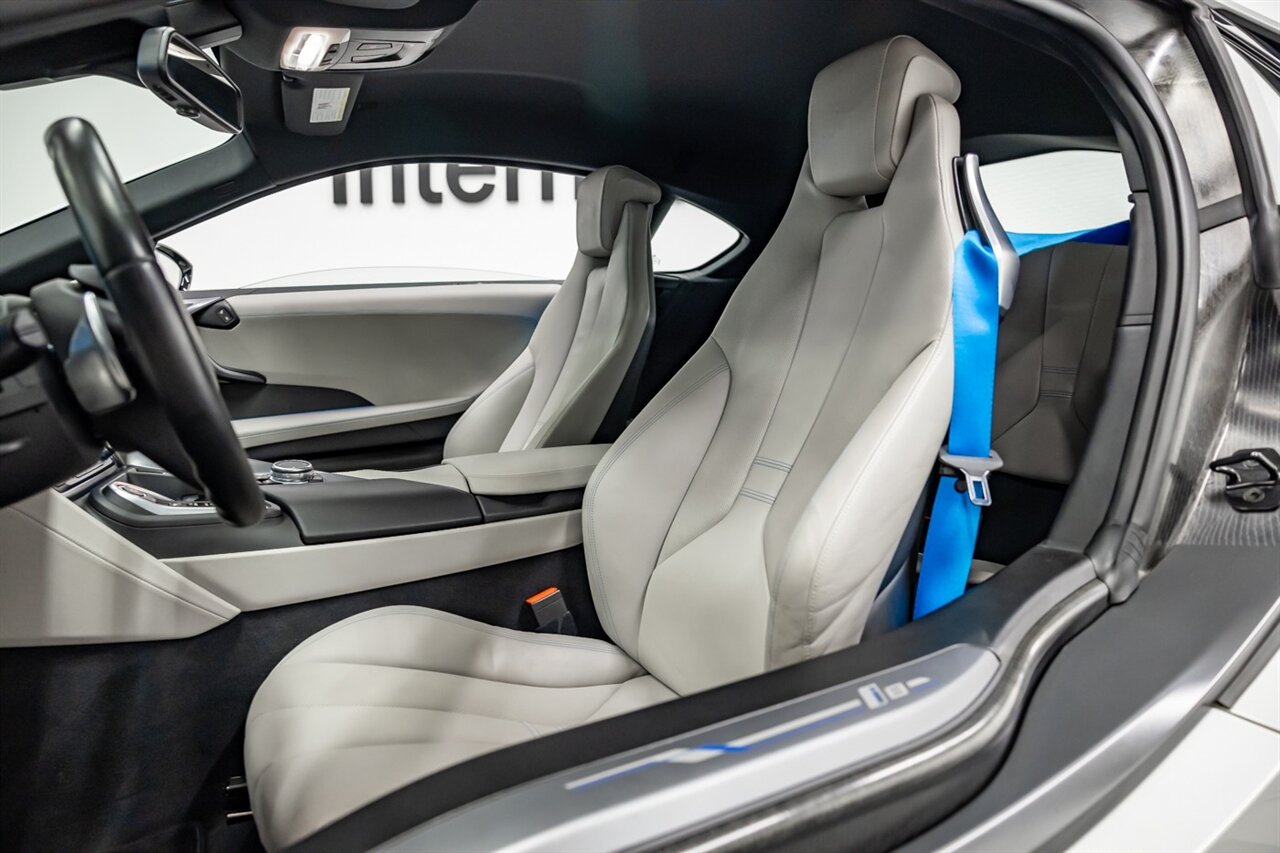 2015 BMW i8 Pure Impulse World   - Photo 41 - Springfield, MO 65802