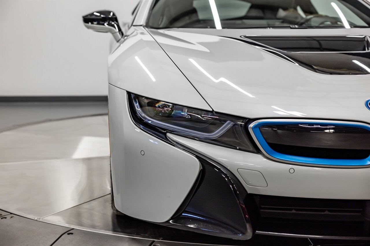 2015 BMW i8 Pure Impulse World   - Photo 8 - Springfield, MO 65802