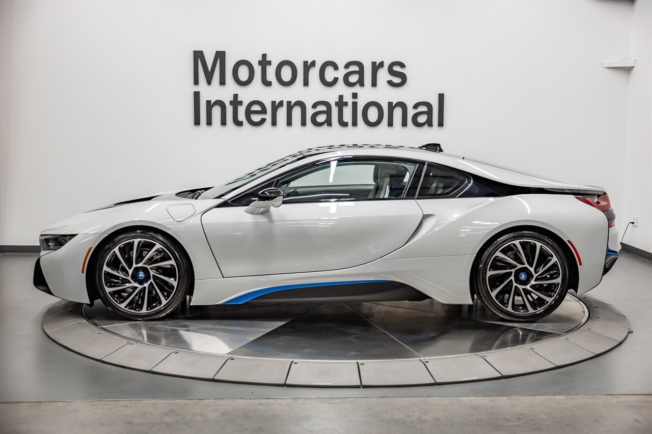 2015 BMW i8 Pure Impulse World   - Photo 3 - Springfield, MO 65802