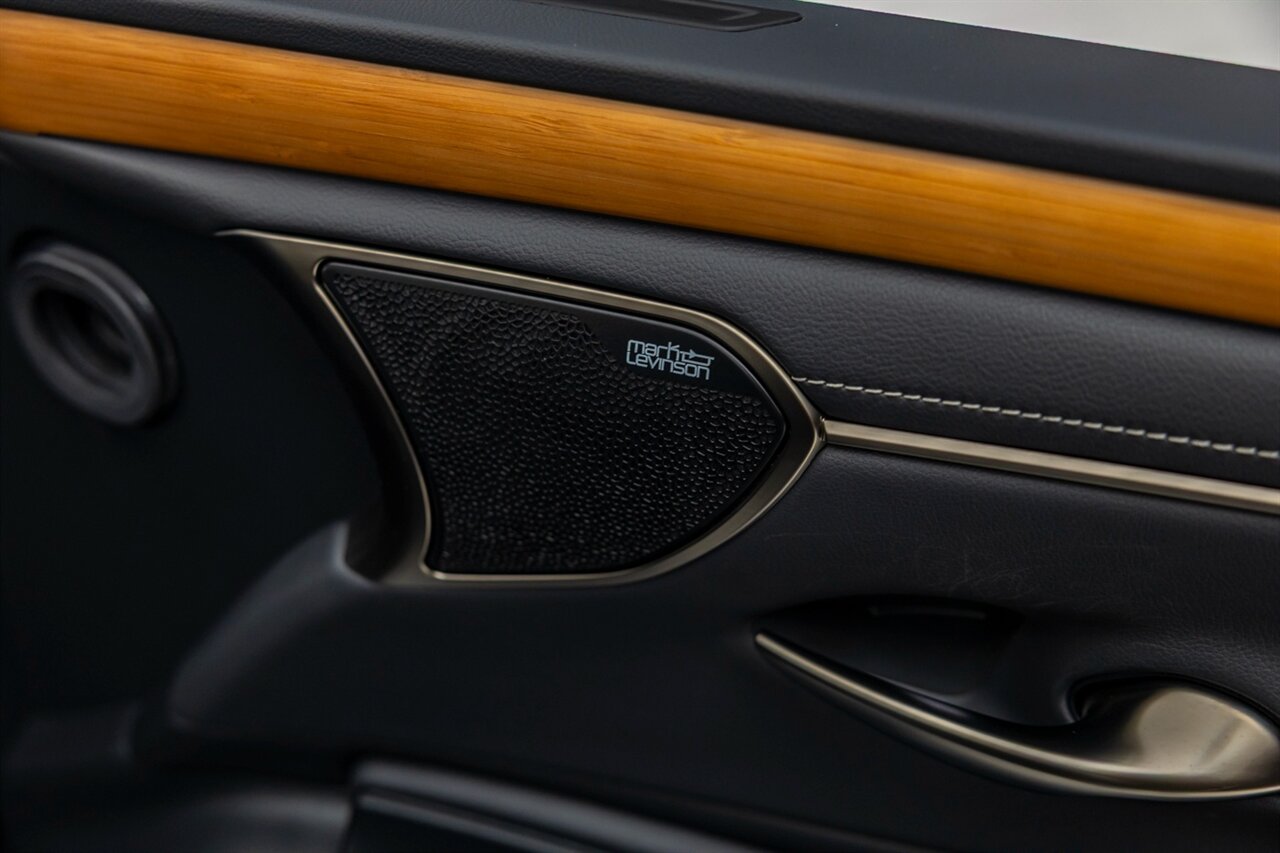 2020 Lexus ES 300h Luxury   - Photo 42 - Springfield, MO 65802