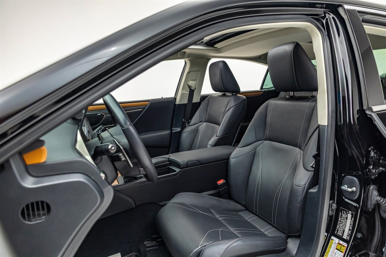 2020 Lexus ES 300h Luxury   - Photo 21 - Springfield, MO 65802