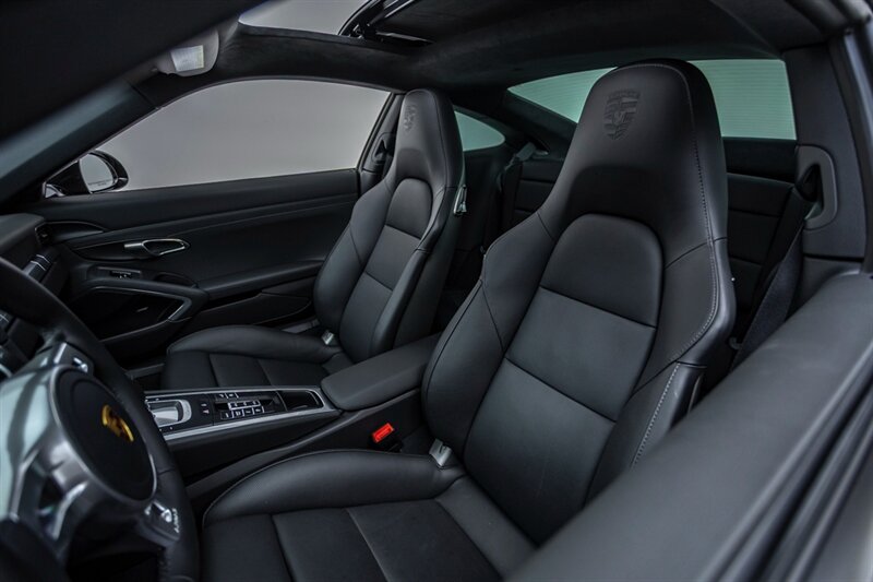 2016 Porsche 911 Carrera S  