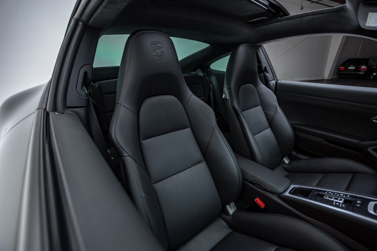 2016 Porsche 911 Carrera S   - Photo 33 - Springfield, MO 65802