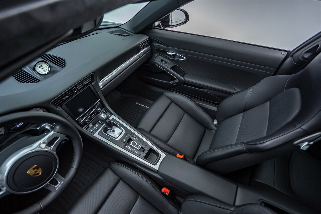 2016 Porsche 911 Carrera S   - Photo 36 - Springfield, MO 65802