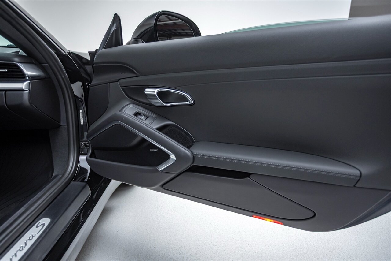 2016 Porsche 911 Carrera S   - Photo 39 - Springfield, MO 65802