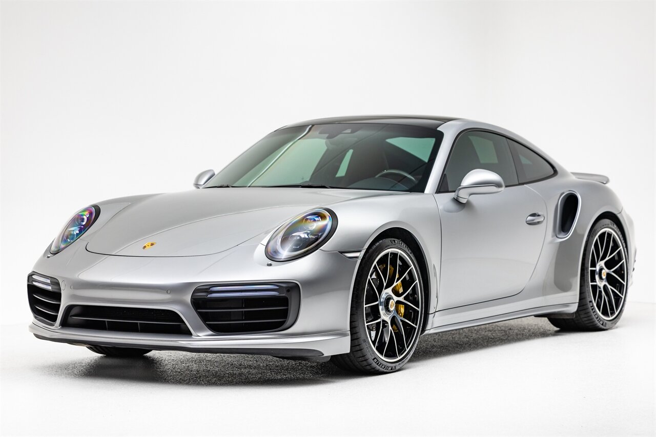 2017 Porsche 911 Turbo S   - Photo 1 - Springfield, MO 65802