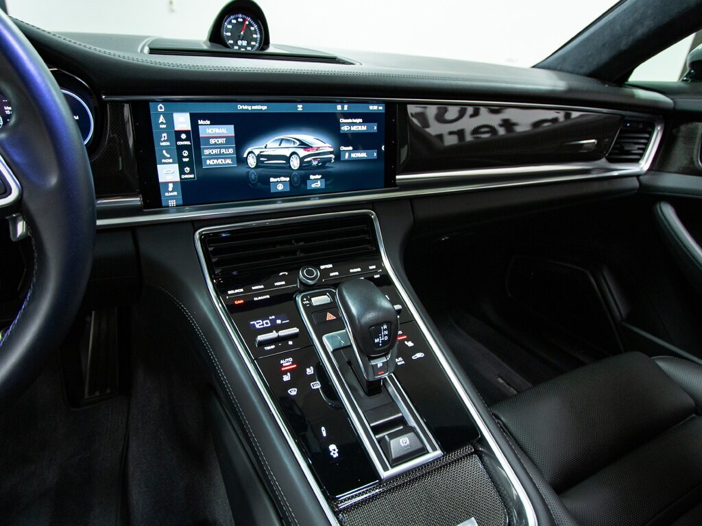 2018 Porsche Panamera Turbo   - Photo 28 - Springfield, MO 65802