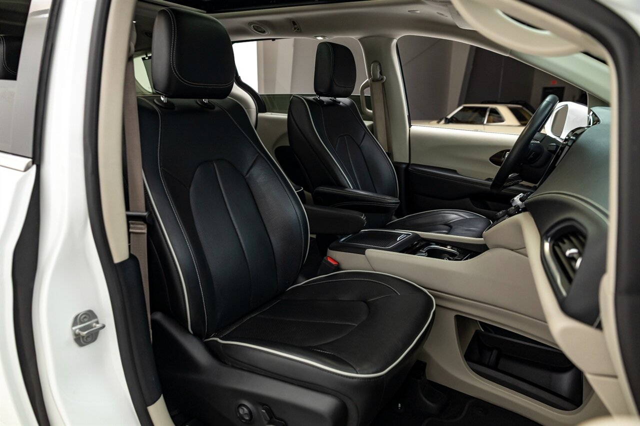 2022 Chrysler Pacifica Limited   - Photo 22 - Springfield, MO 65802