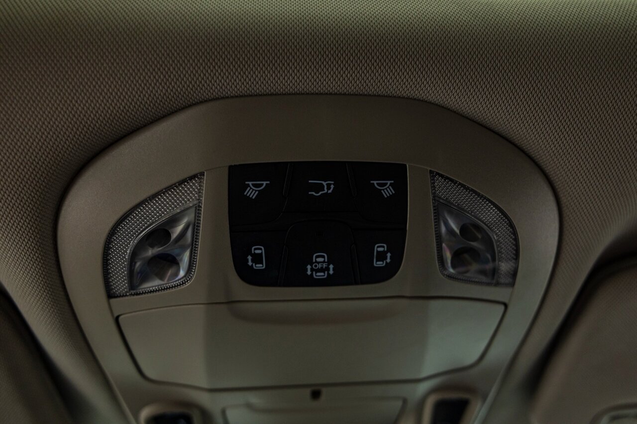 2022 Chrysler Pacifica Limited   - Photo 46 - Springfield, MO 65802