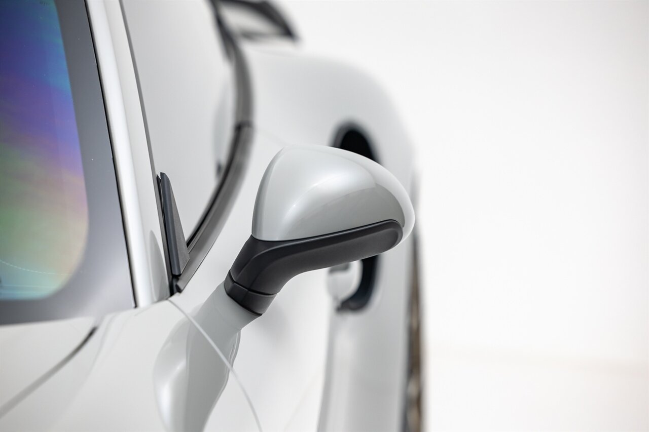 2018 Porsche 911 Turbo S   - Photo 9 - Springfield, MO 65802