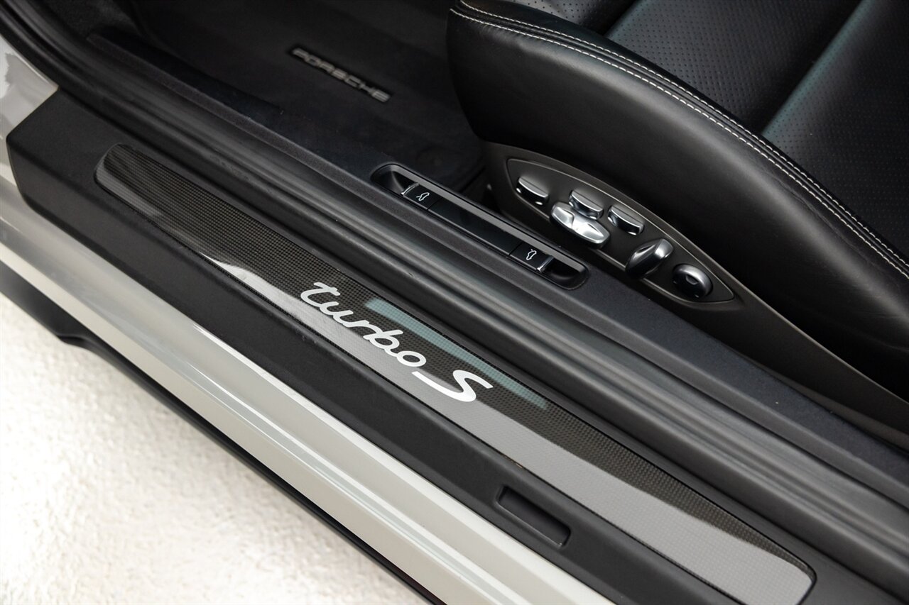 2018 Porsche 911 Turbo S   - Photo 36 - Springfield, MO 65802