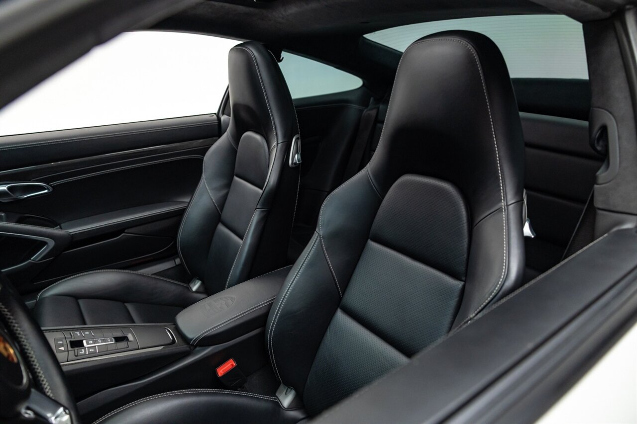 2018 Porsche 911 Turbo S   - Photo 2 - Springfield, MO 65802