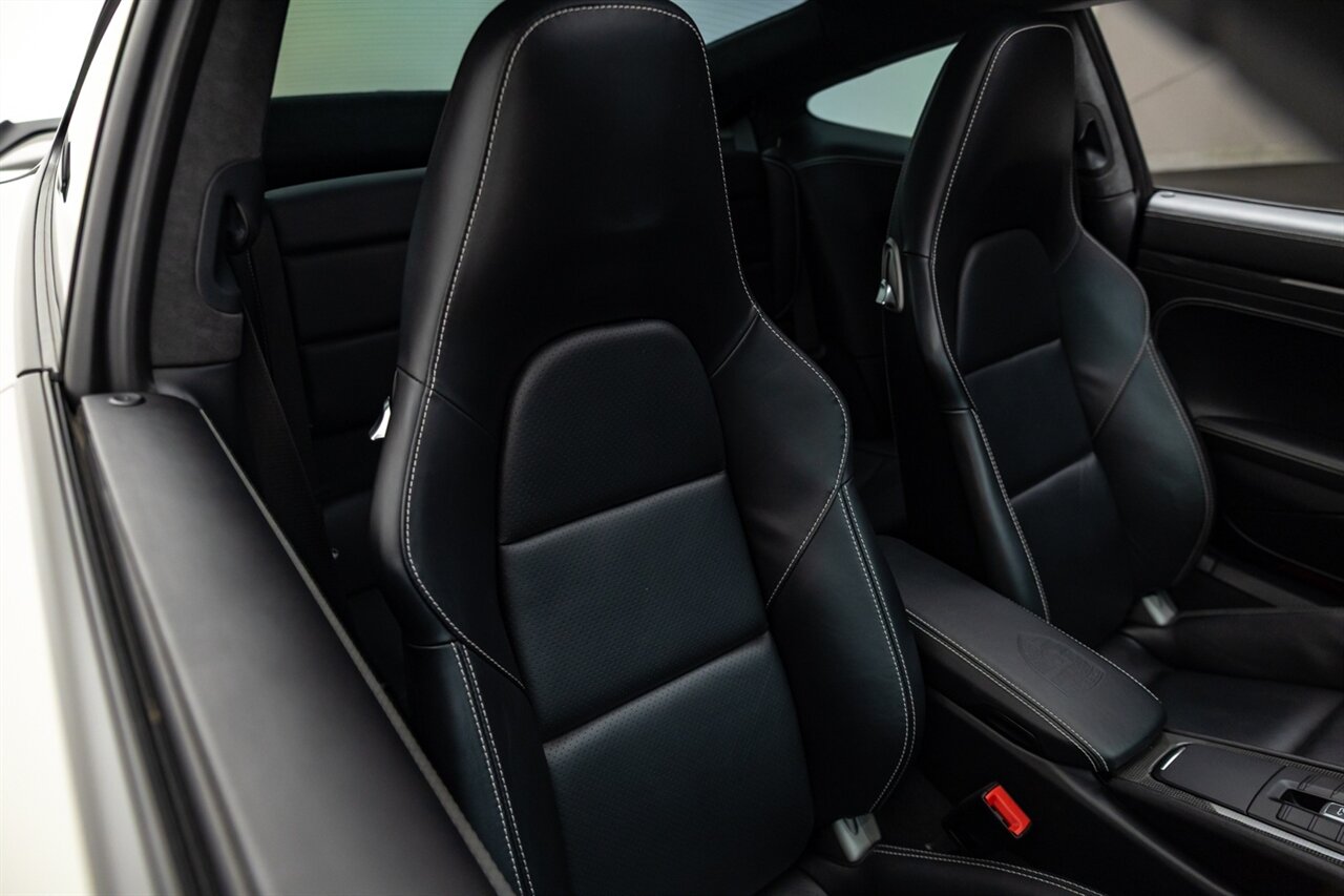 2018 Porsche 911 Turbo S   - Photo 26 - Springfield, MO 65802