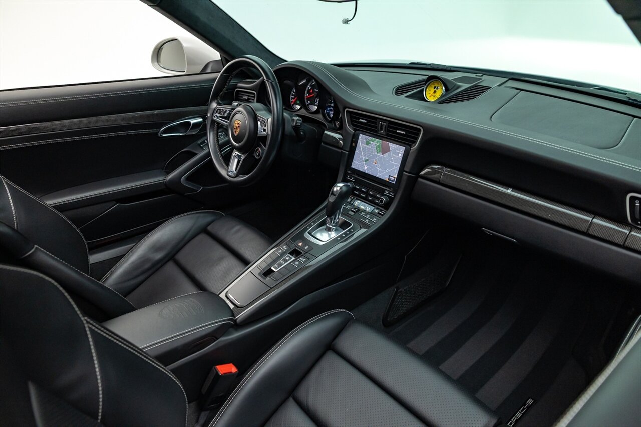 2018 Porsche 911 Turbo S   - Photo 38 - Springfield, MO 65802