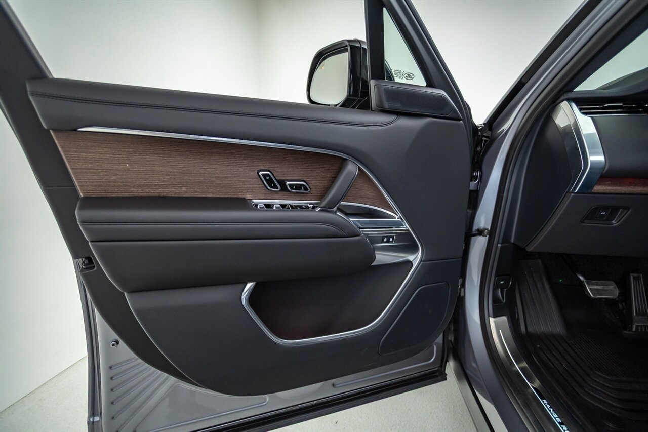 2025 Land Rover Range Rover P530 SE   - Photo 41 - Springfield, MO 65802