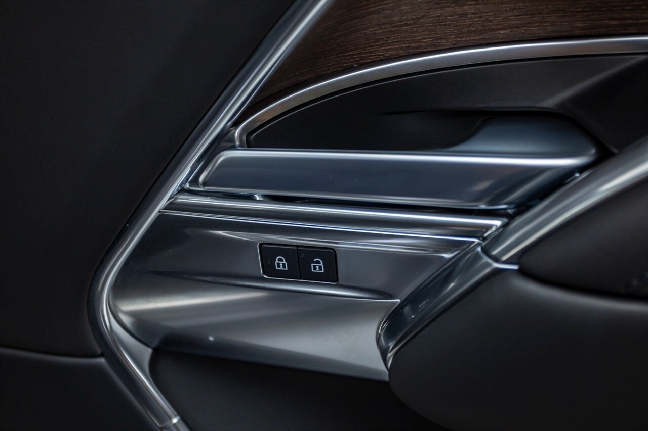 2025 Land Rover Range Rover P530 SE   - Photo 33 - Springfield, MO 65802