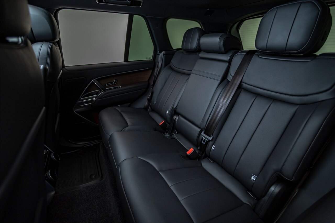 2025 Land Rover Range Rover P530 SE   - Photo 22 - Springfield, MO 65802