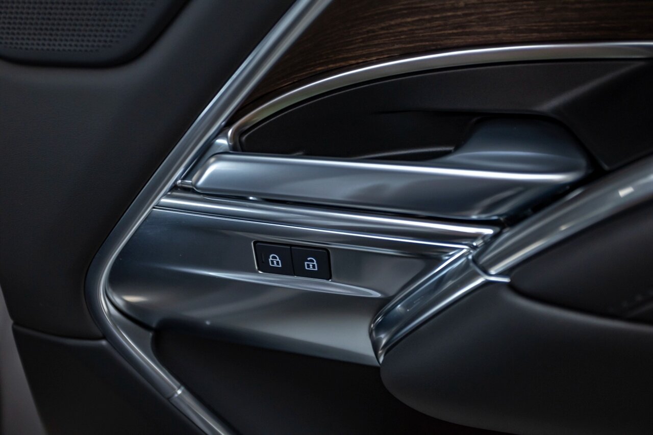 2025 Land Rover Range Rover P530 SE   - Photo 38 - Springfield, MO 65802