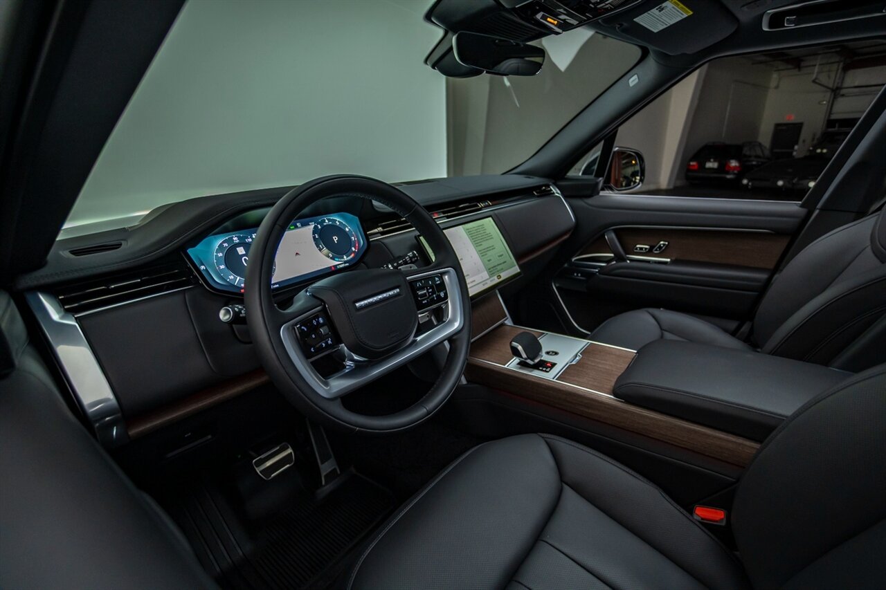 2025 Land Rover Range Rover P530 SE   - Photo 39 - Springfield, MO 65802