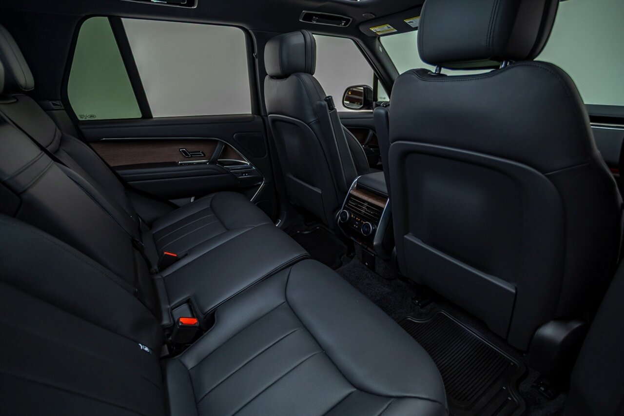 2025 Land Rover Range Rover P530 SE   - Photo 35 - Springfield, MO 65802