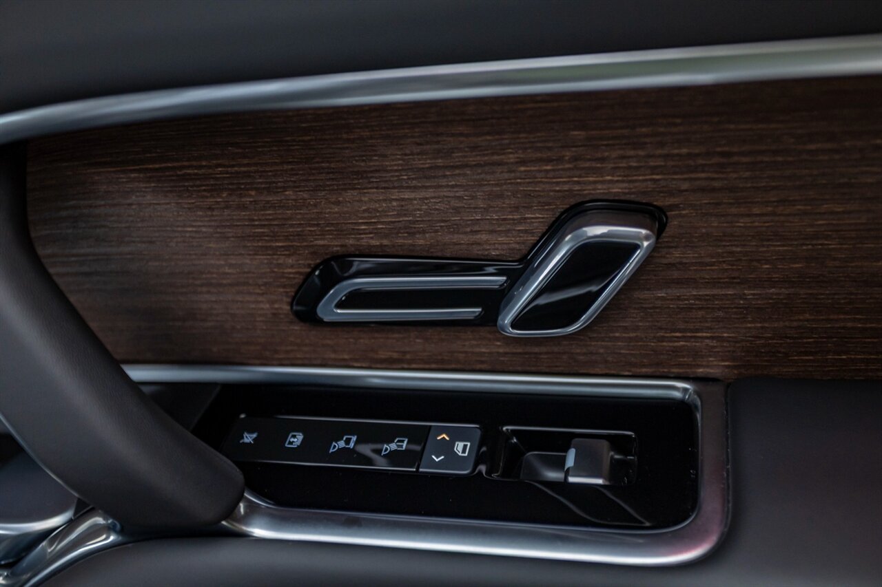 2025 Land Rover Range Rover P530 SE   - Photo 37 - Springfield, MO 65802