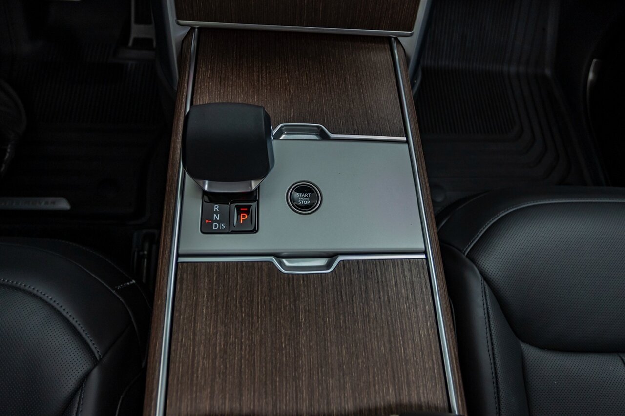 2025 Land Rover Range Rover P530 SE   - Photo 53 - Springfield, MO 65802