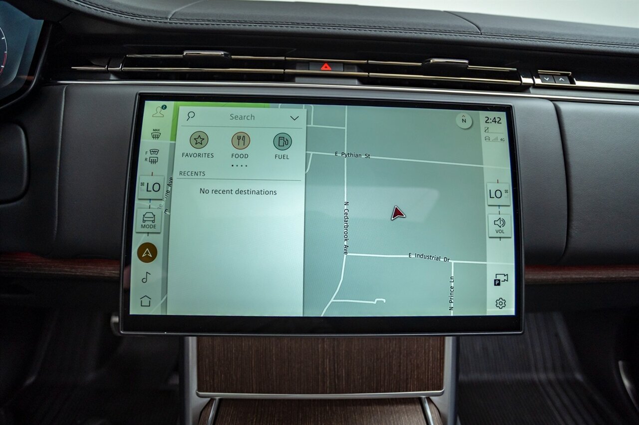 2025 Land Rover Range Rover P530 SE   - Photo 52 - Springfield, MO 65802