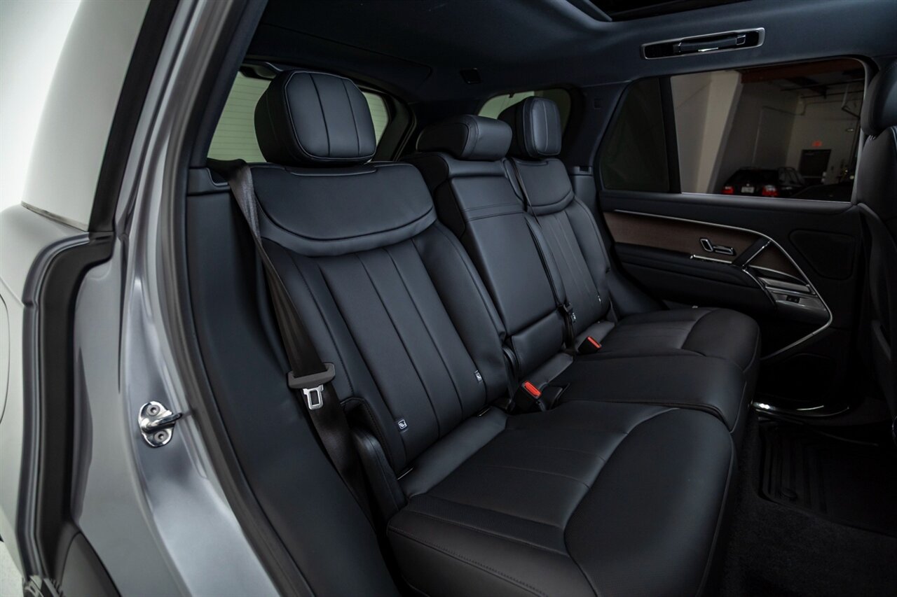 2025 Land Rover Range Rover P530 SE   - Photo 25 - Springfield, MO 65802