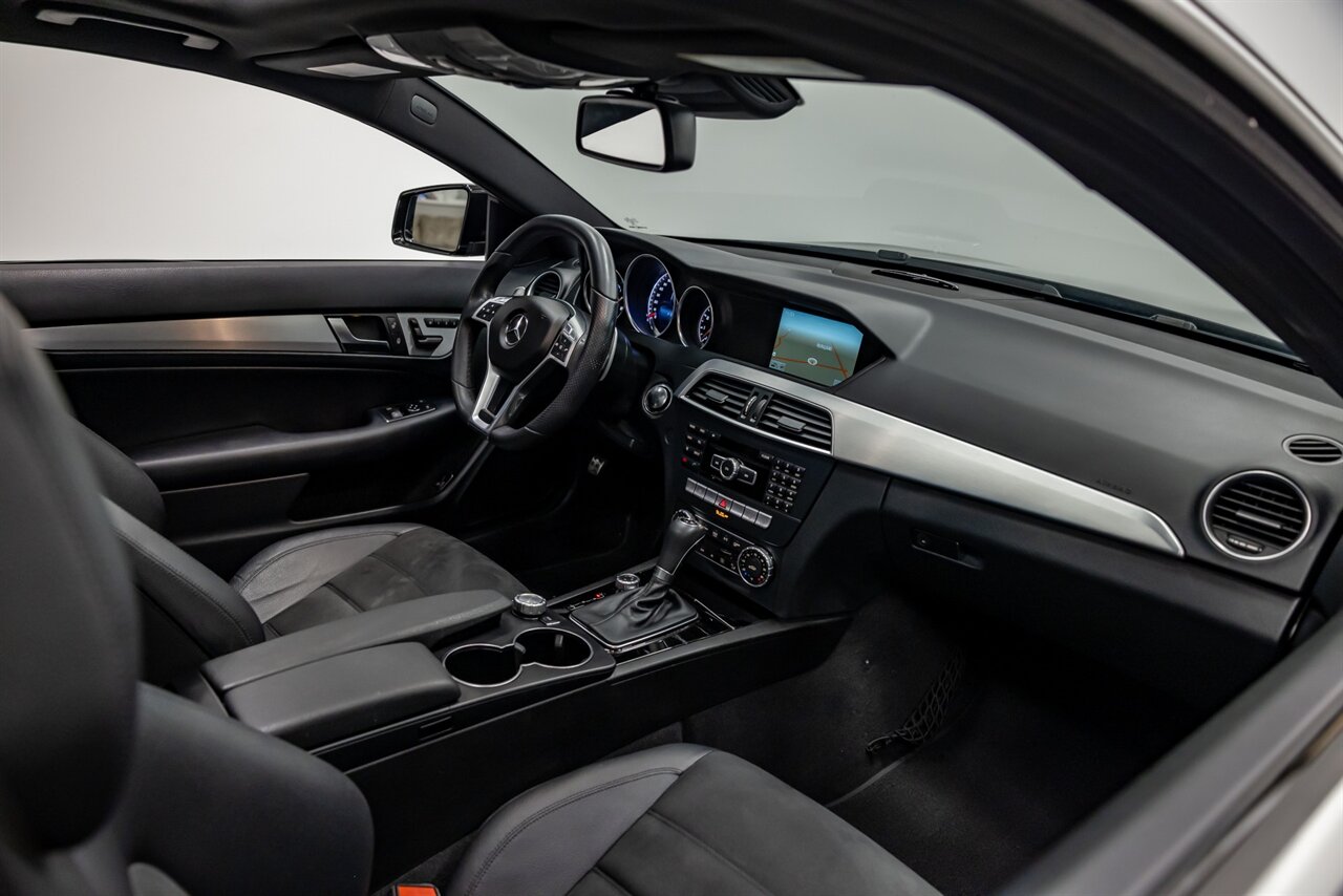 2014 Mercedes-Benz C 63 AMG   - Photo 28 - Springfield, MO 65802