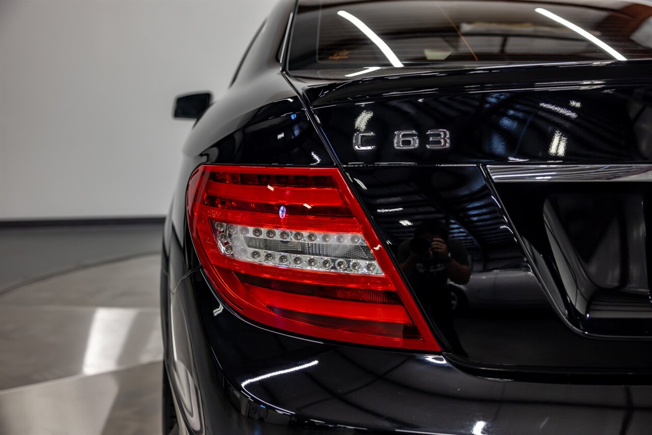 2014 Mercedes-Benz C 63 AMG   - Photo 19 - Springfield, MO 65802