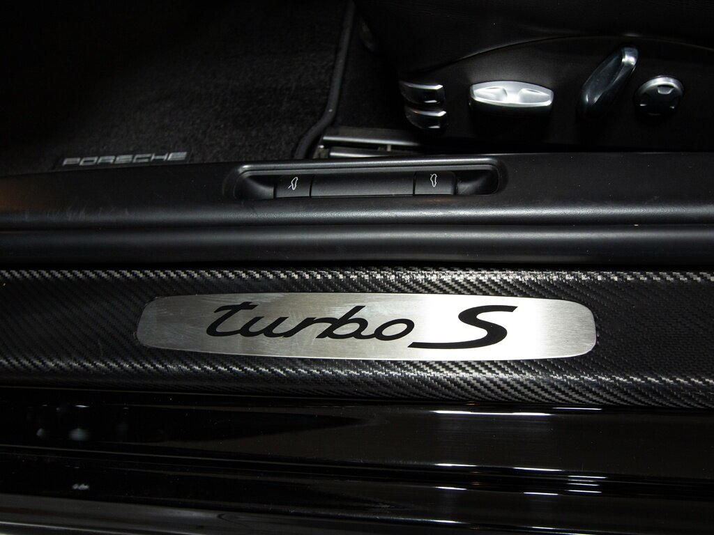 2012 Porsche 911 Turbo S   - Photo 22 - Springfield, MO 65802