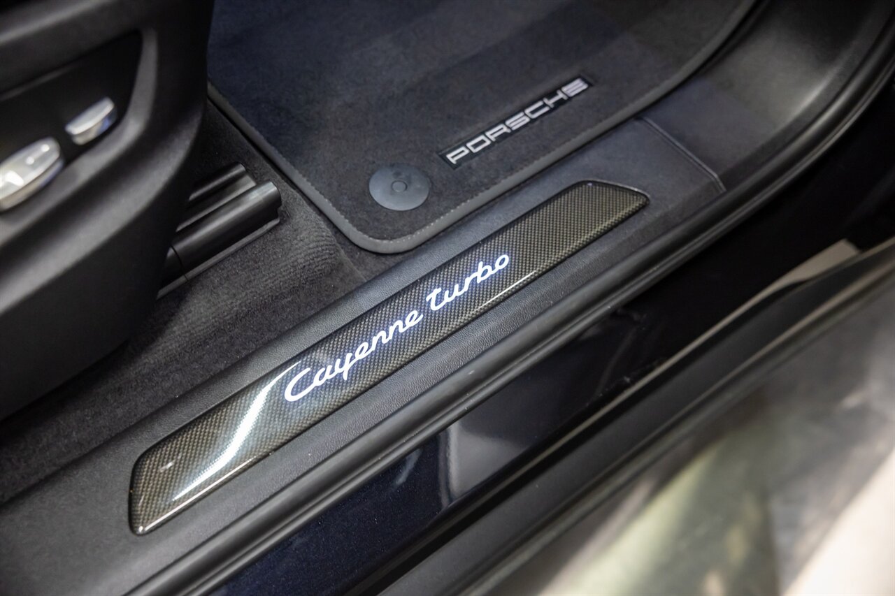 2019 Porsche Cayenne Turbo   - Photo 54 - Springfield, MO 65802