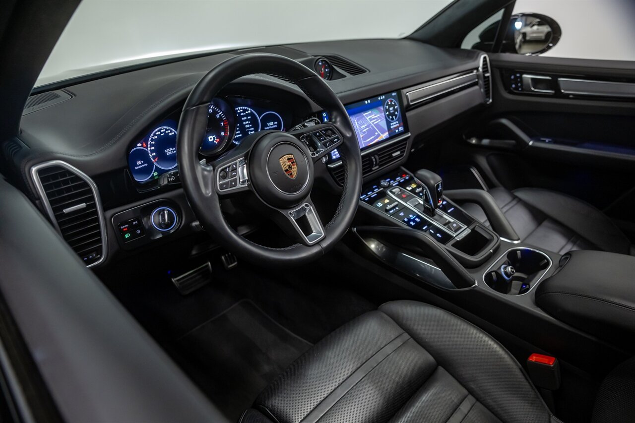 2019 Porsche Cayenne Turbo   - Photo 26 - Springfield, MO 65802