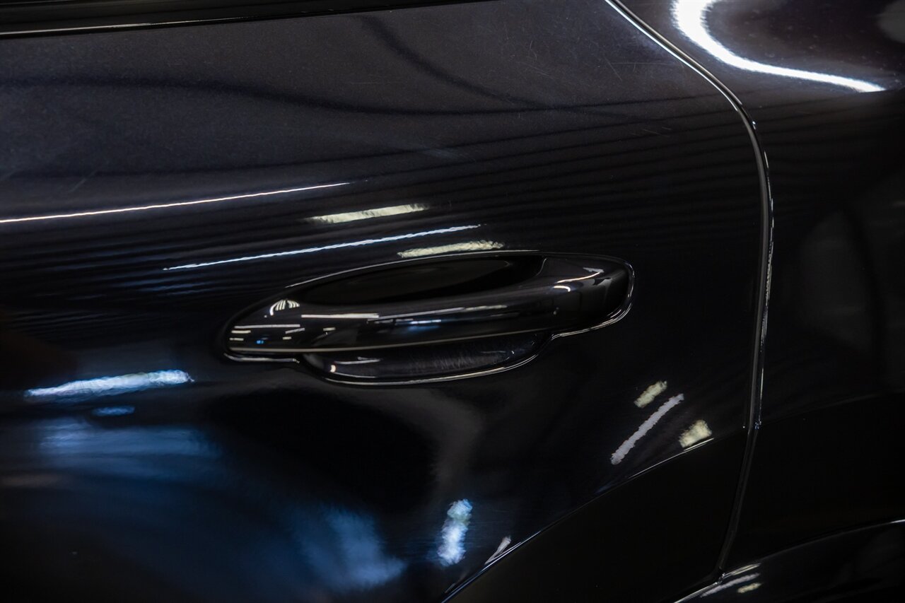 2019 Porsche Cayenne Turbo   - Photo 17 - Springfield, MO 65802