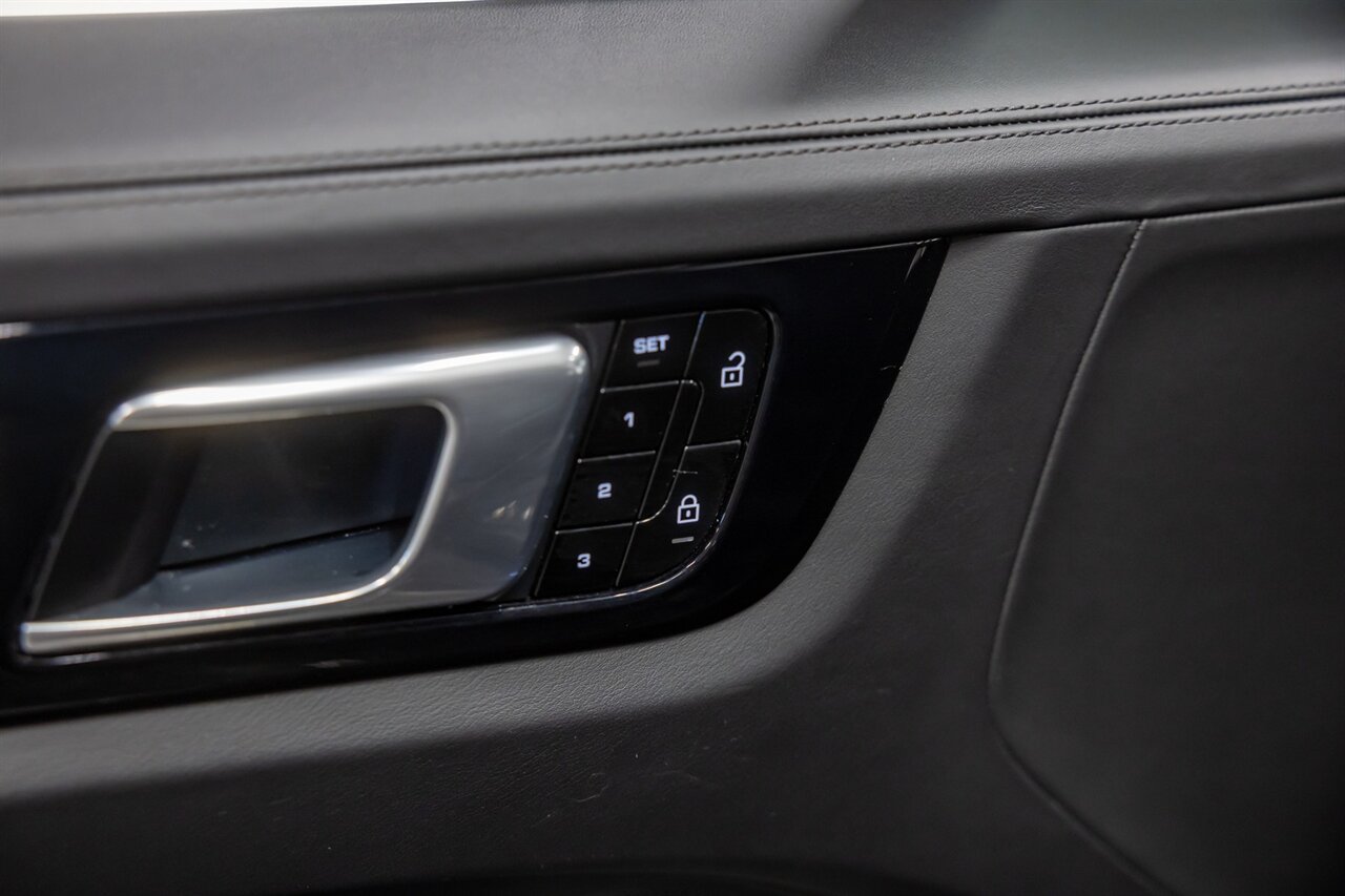 2019 Porsche Cayenne Turbo   - Photo 29 - Springfield, MO 65802