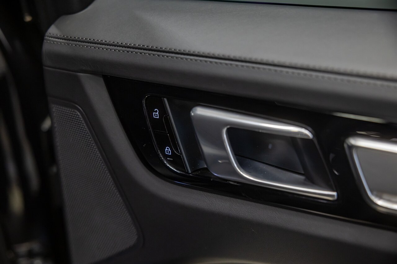 2019 Porsche Cayenne Turbo   - Photo 59 - Springfield, MO 65802