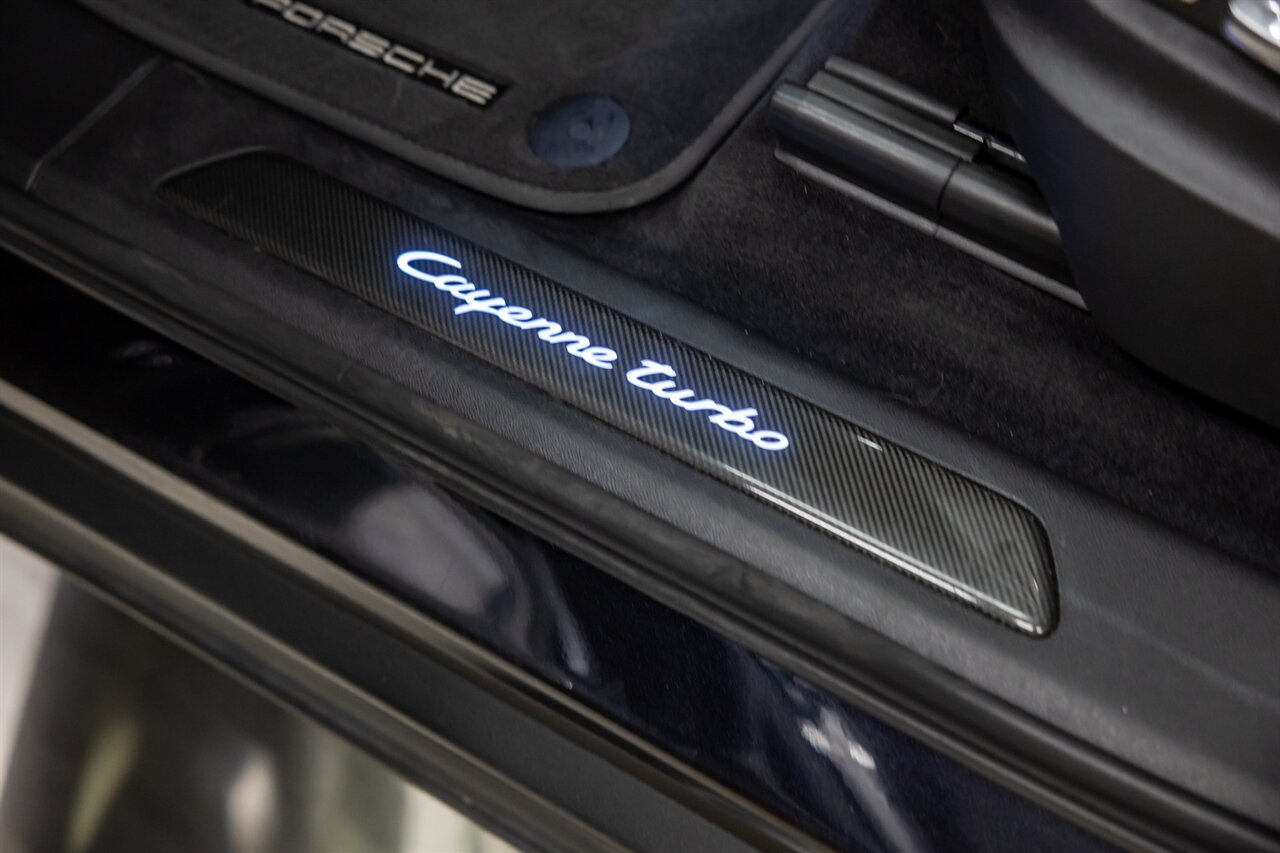 2019 Porsche Cayenne Turbo   - Photo 32 - Springfield, MO 65802