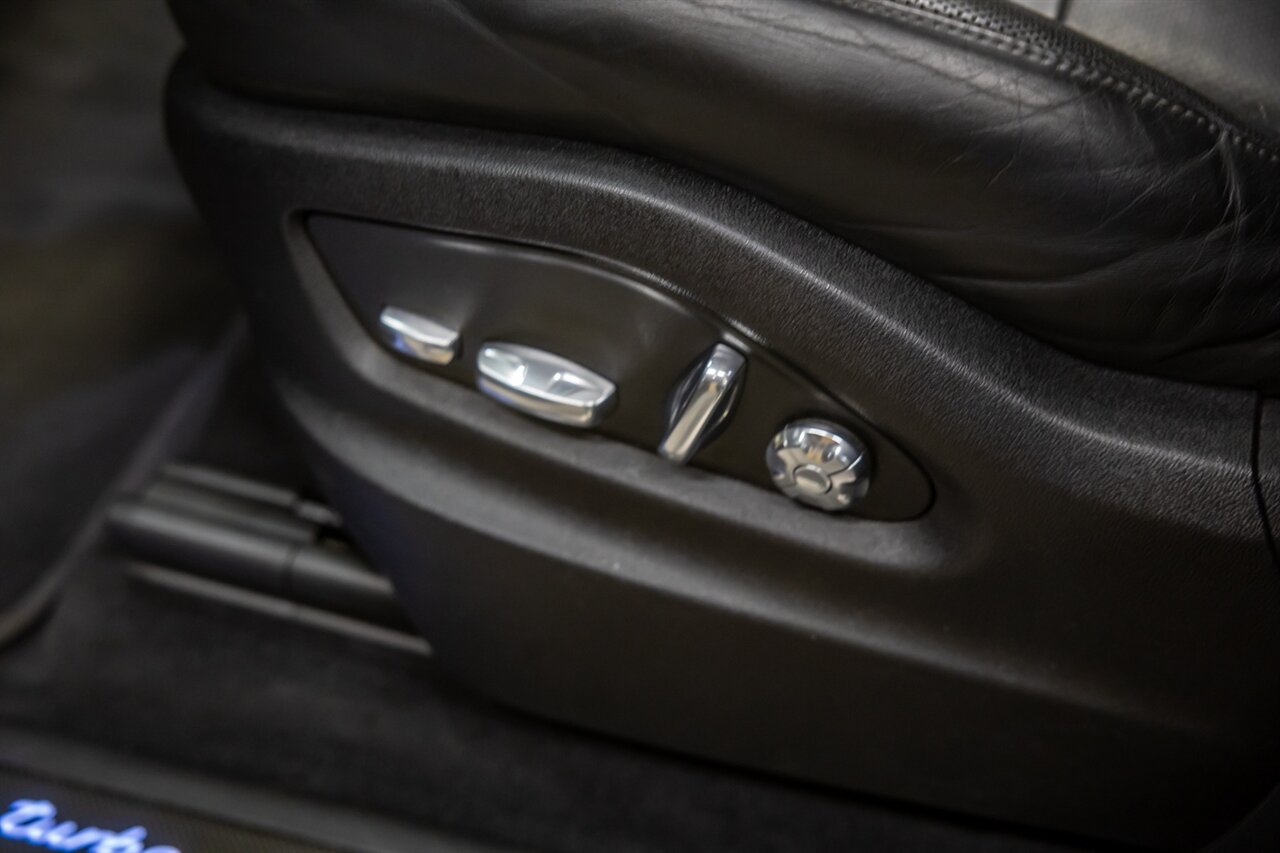 2019 Porsche Cayenne Turbo   - Photo 33 - Springfield, MO 65802
