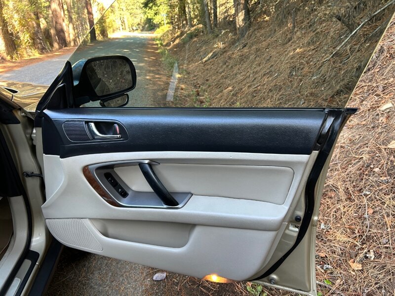 2008 Subaru Outback XT Limited - Photo 12