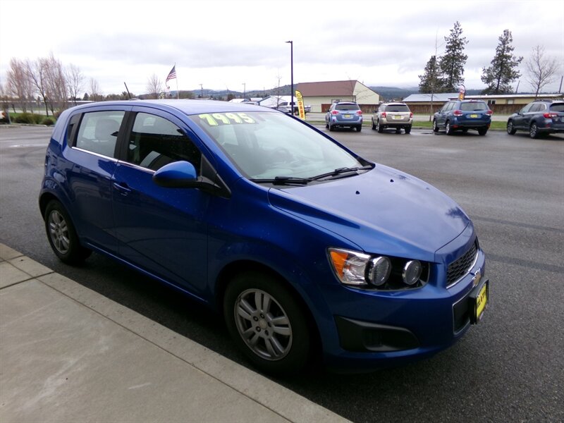 2016 Chevrolet Sonic LT - Photo 8