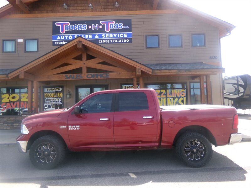 2015 RAM 1500 SLT  