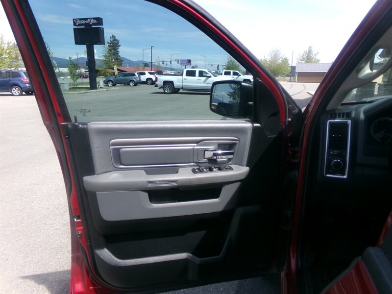 2015 RAM Ram 1500 SLT - Photo 9