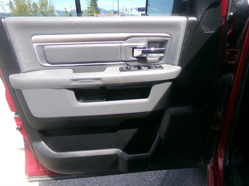 2015 RAM Ram 1500 SLT - Photo 11