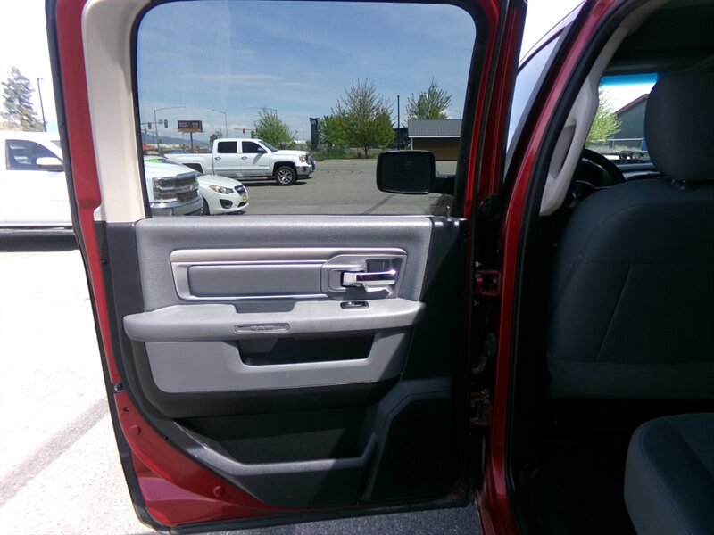 2015 RAM Ram 1500 SLT - Photo 16