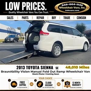 2013 Toyota Sienna SE Wheelchair Van Minivan