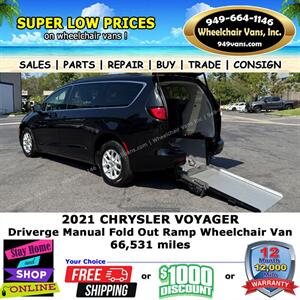 2021 Chrysler Voyager LXI Wheelchair Van   - Photo 4 - Laguna Hills, CA 92653