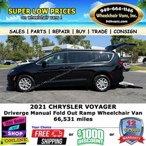 2021 Chrysler Voyager LXI Wheelchair Van   - Photo 5 - Laguna Hills, CA 92653