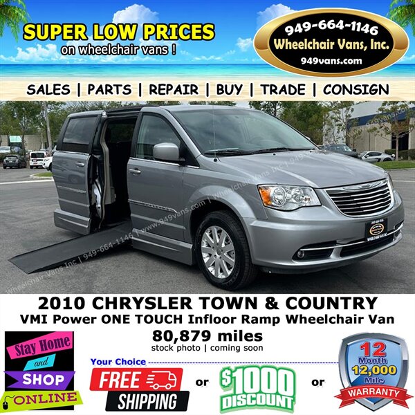 2010 Chrysler Town and Country Touring   - Photo 1 - Laguna Hills, CA 92653