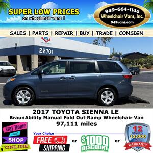 2017 Toyota Sienna LE Wheelchair Van   - Photo 5 - Laguna Hills, CA 92653